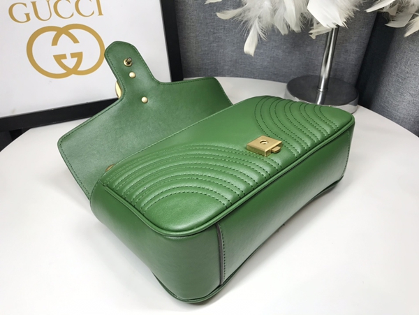 激安グッチバッグコピー角部分ディテール